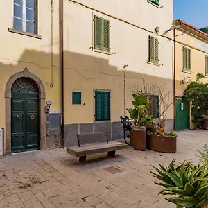 https://trilocale-aragosta.it-tuscanyhotel.com